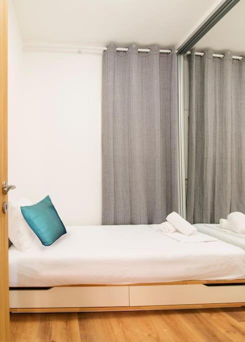 Kelly'S Urban Home - 5 Mins Walk To Acropolis Атина Екстериор снимка
