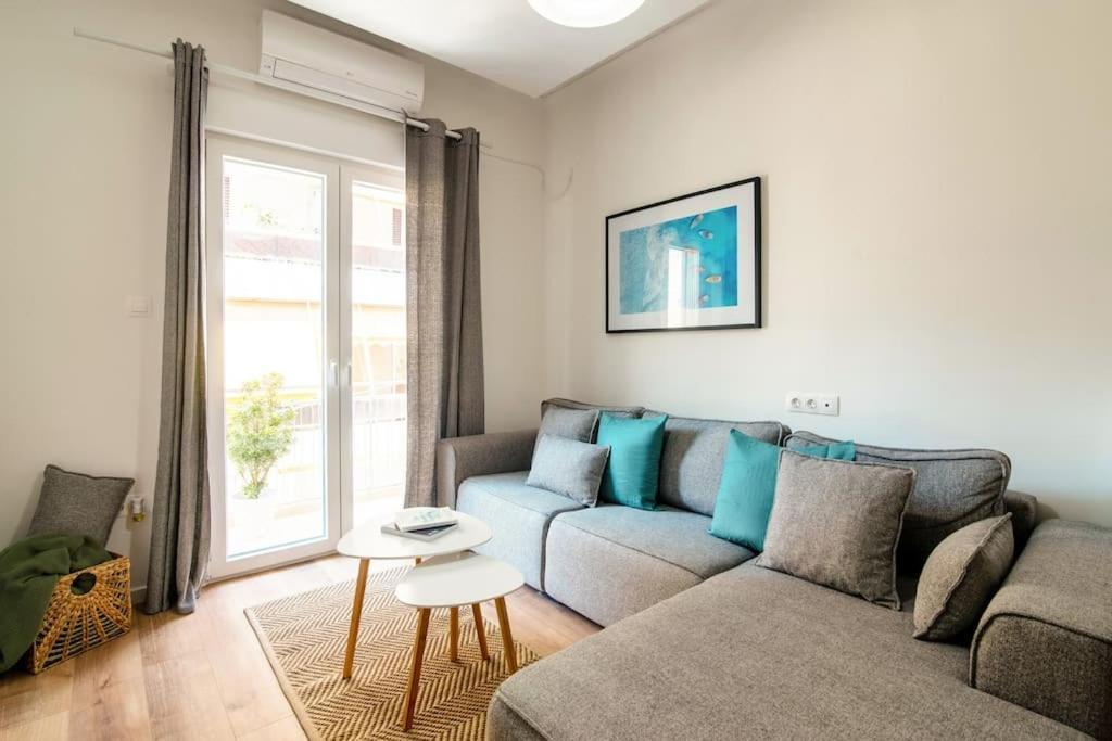 Kelly'S Urban Home - 5 Mins Walk To Acropolis Атина Екстериор снимка